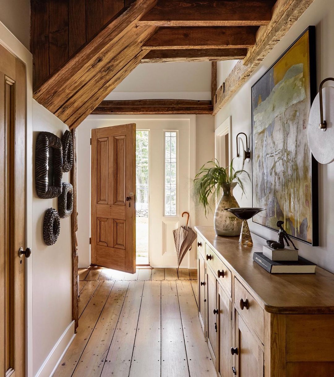 11 Creative Entryway Ideas to Make a Warm and Stylish First Impression - 10